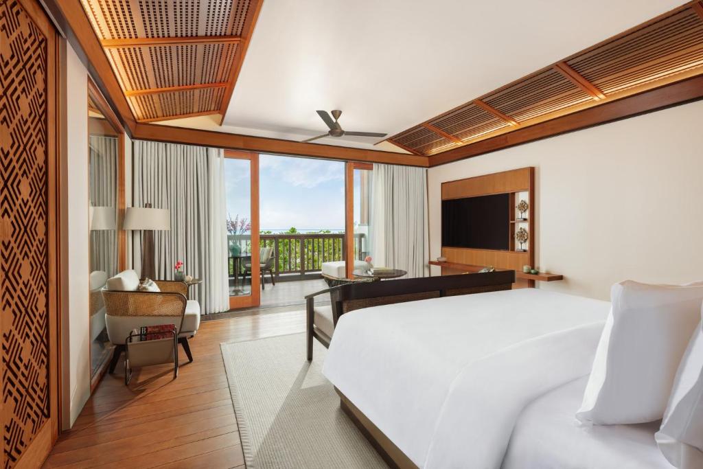 Studio Suite Sky View