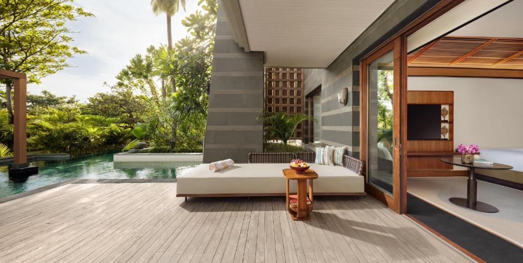 Studio Suite Lagoon Access