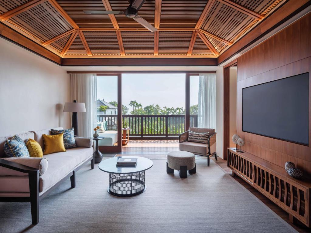 1 Bedroom Suite