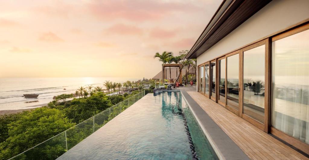 2 Bedroom Penthouse Oceanfront Private Pool
