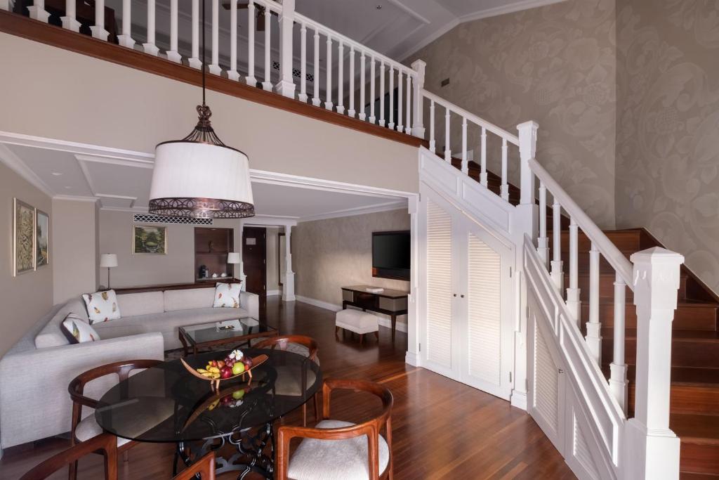 Premium Mezzanine Singaraja Space